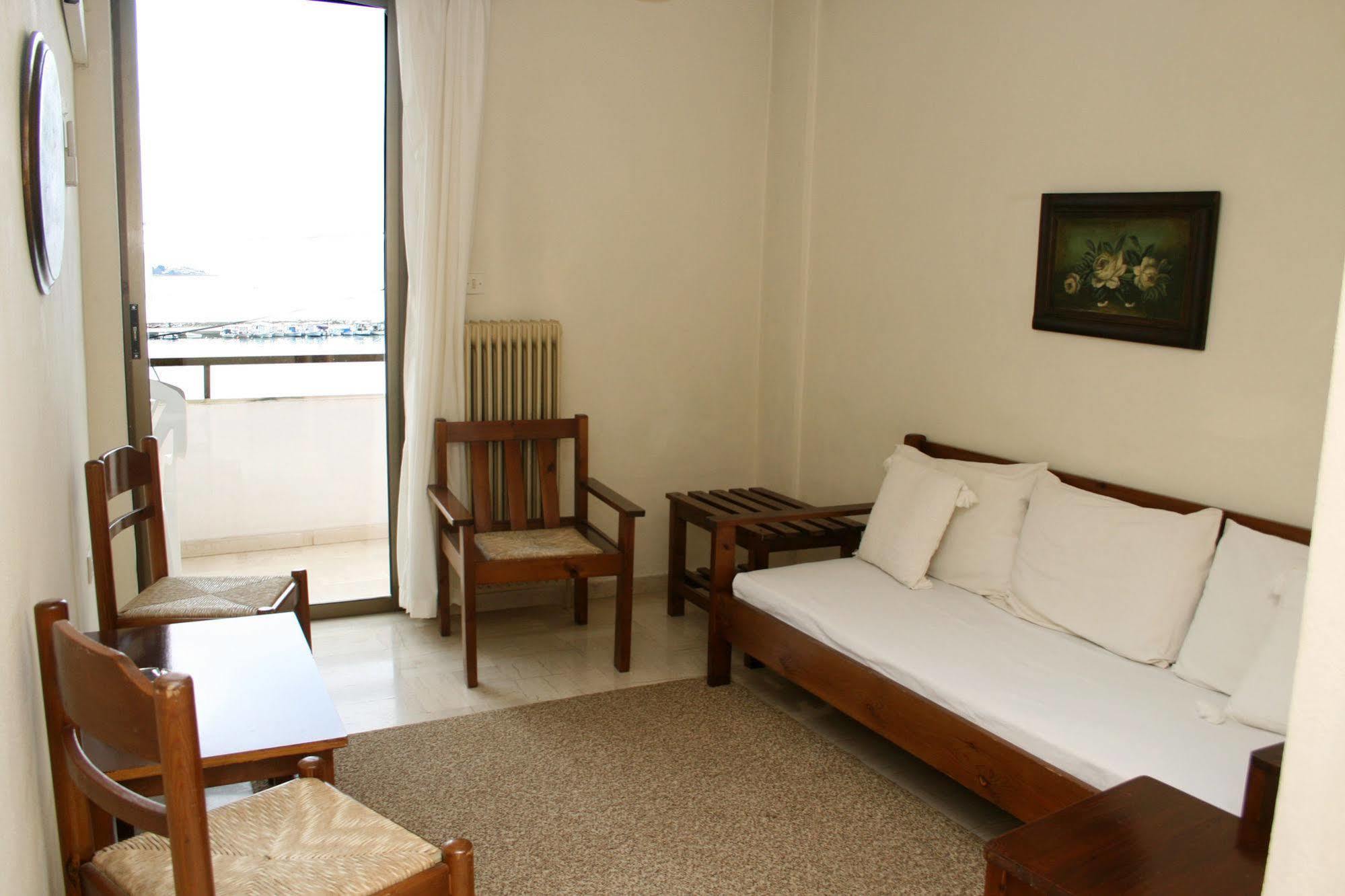 Aparthotel Iliahtides Amarynthos Exterior foto
