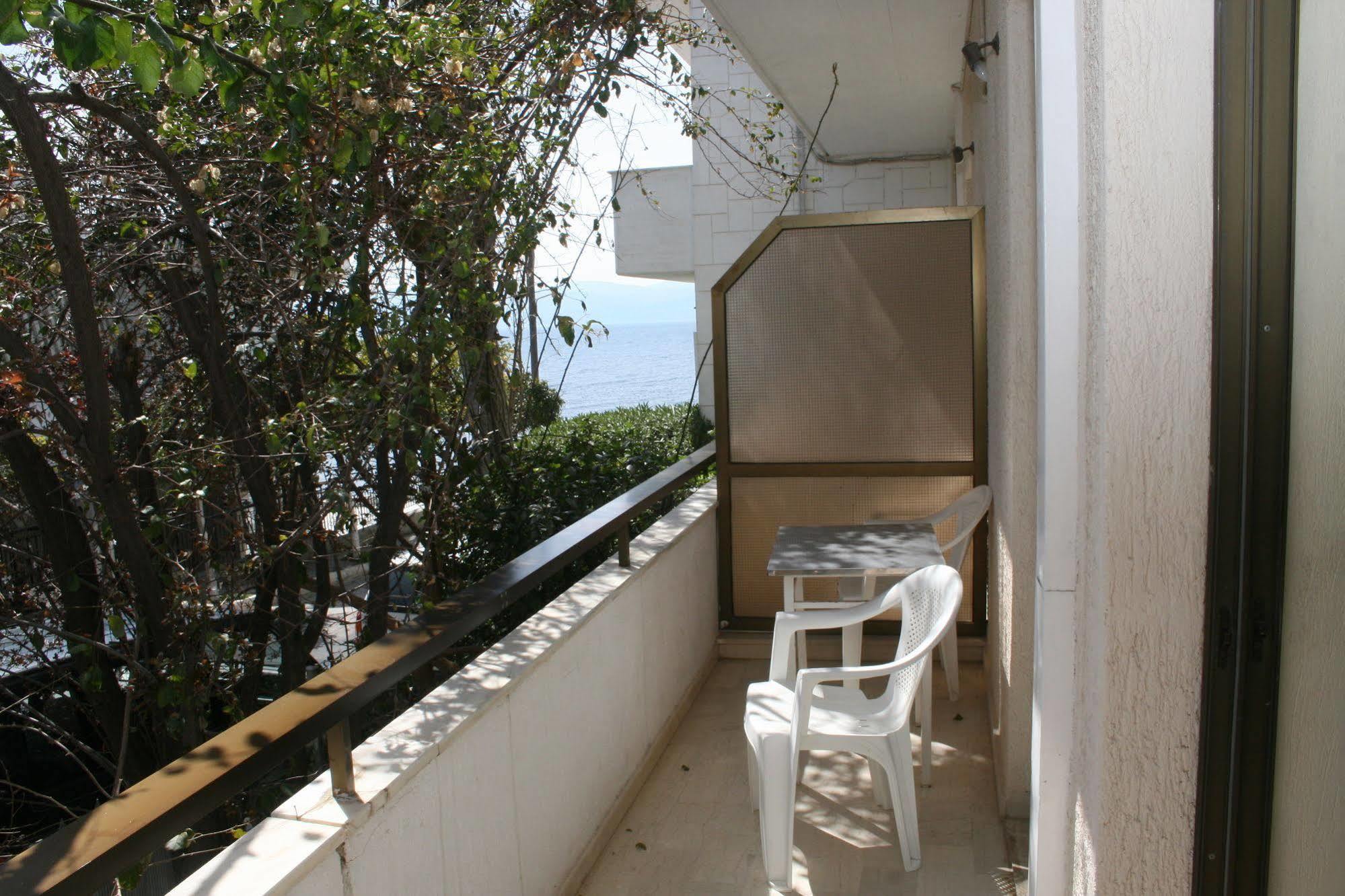 Aparthotel Iliahtides Amarynthos Exterior foto